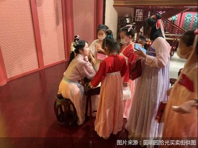 穿越皇城闹新春 圆明园拾光买卖街推出国风舞台与儿童剧本游戏，过年古风燃了